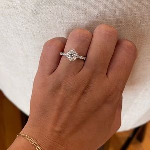 White Gold Natural Diamond Engagement Ring 1.83cts Size 7‎